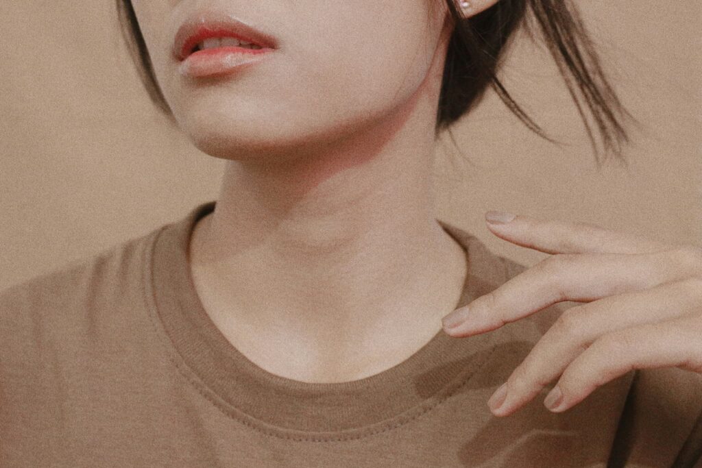リンパ 用語集 1 頸部・鎖骨部のリンパにフォーカスした写真