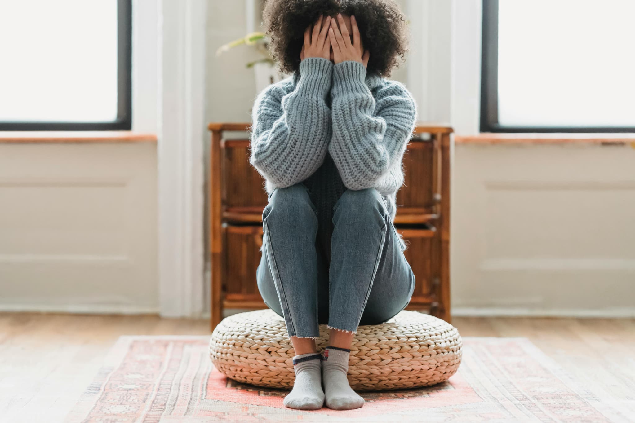 姿勢が悪くて自信が持てない…。整体で心も身体も前向きに