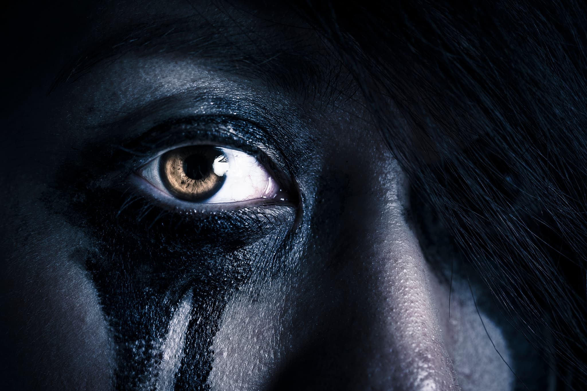 崩れゆく感情の痕跡。〜体は語り、心は応える〜