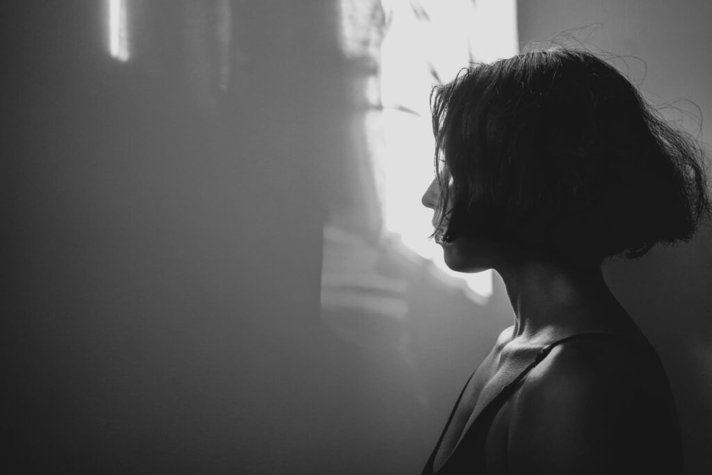 「私、疲れてるの？」人によく“疲れてる？”と言われる人へ、きっと疲れてます。