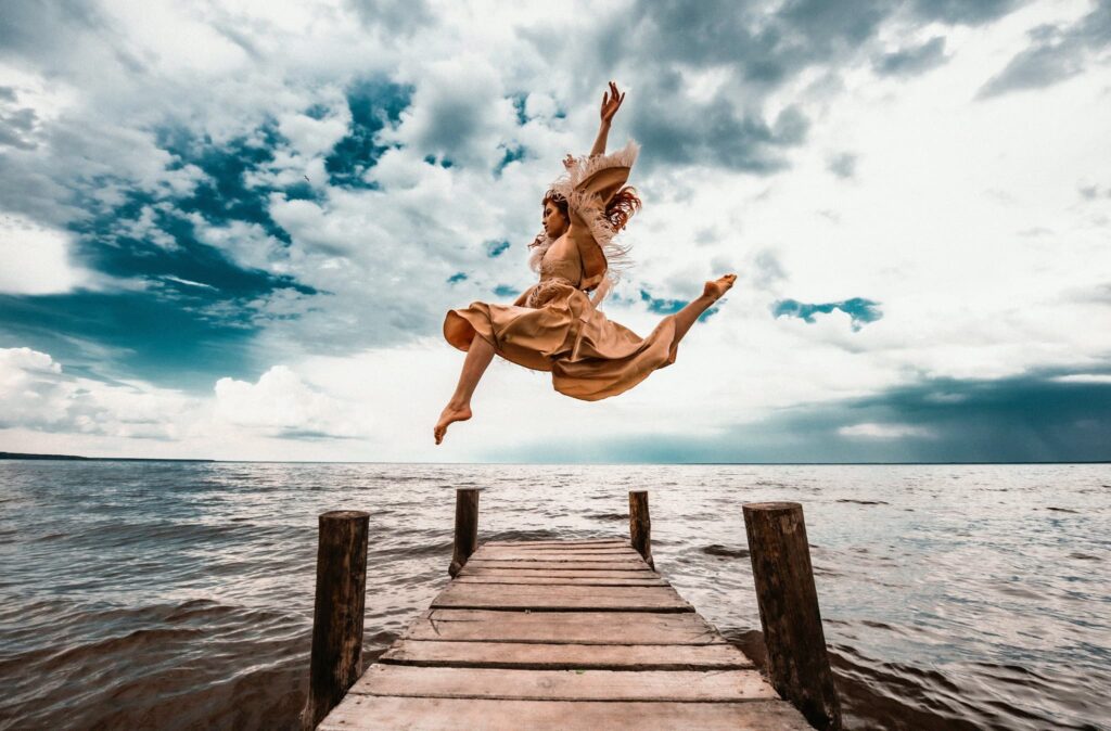 vony razom 9tTaDKwohys unsplash 1