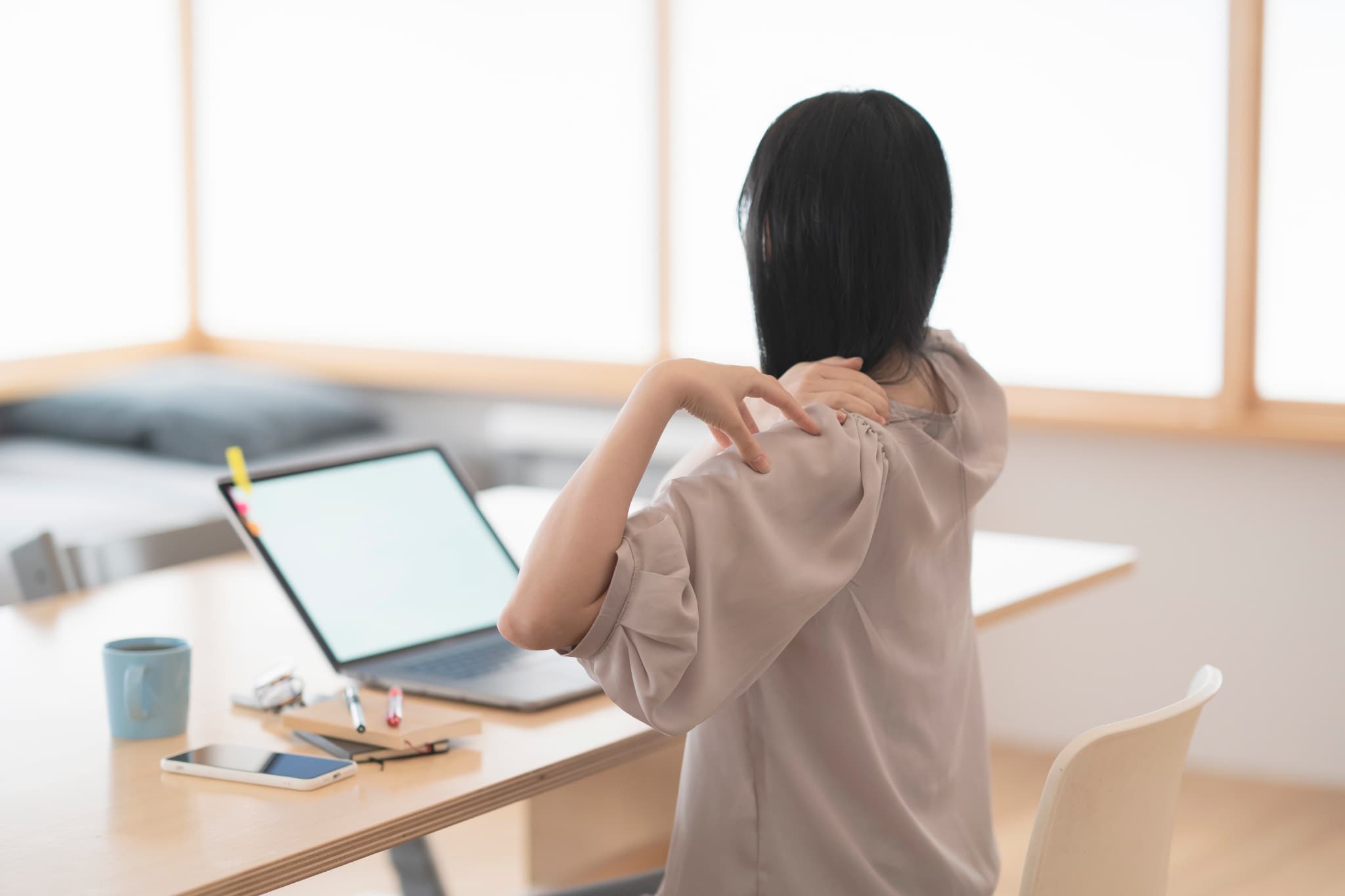   片側ばかり疲れる人に潜む「体の偏り」
